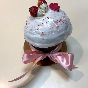 Кулич Пасхальный с клубникой 0,85 кг 